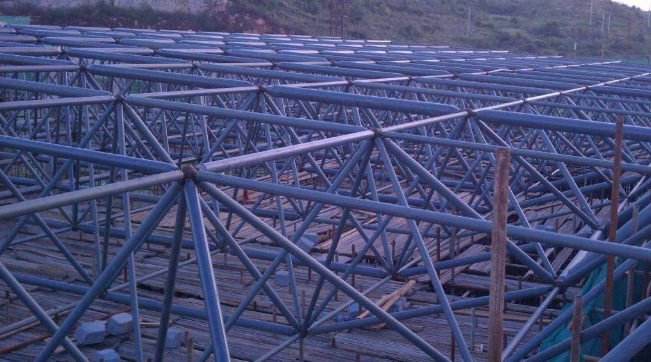 内江概述网架加工中对钢材的质量的过细恳求